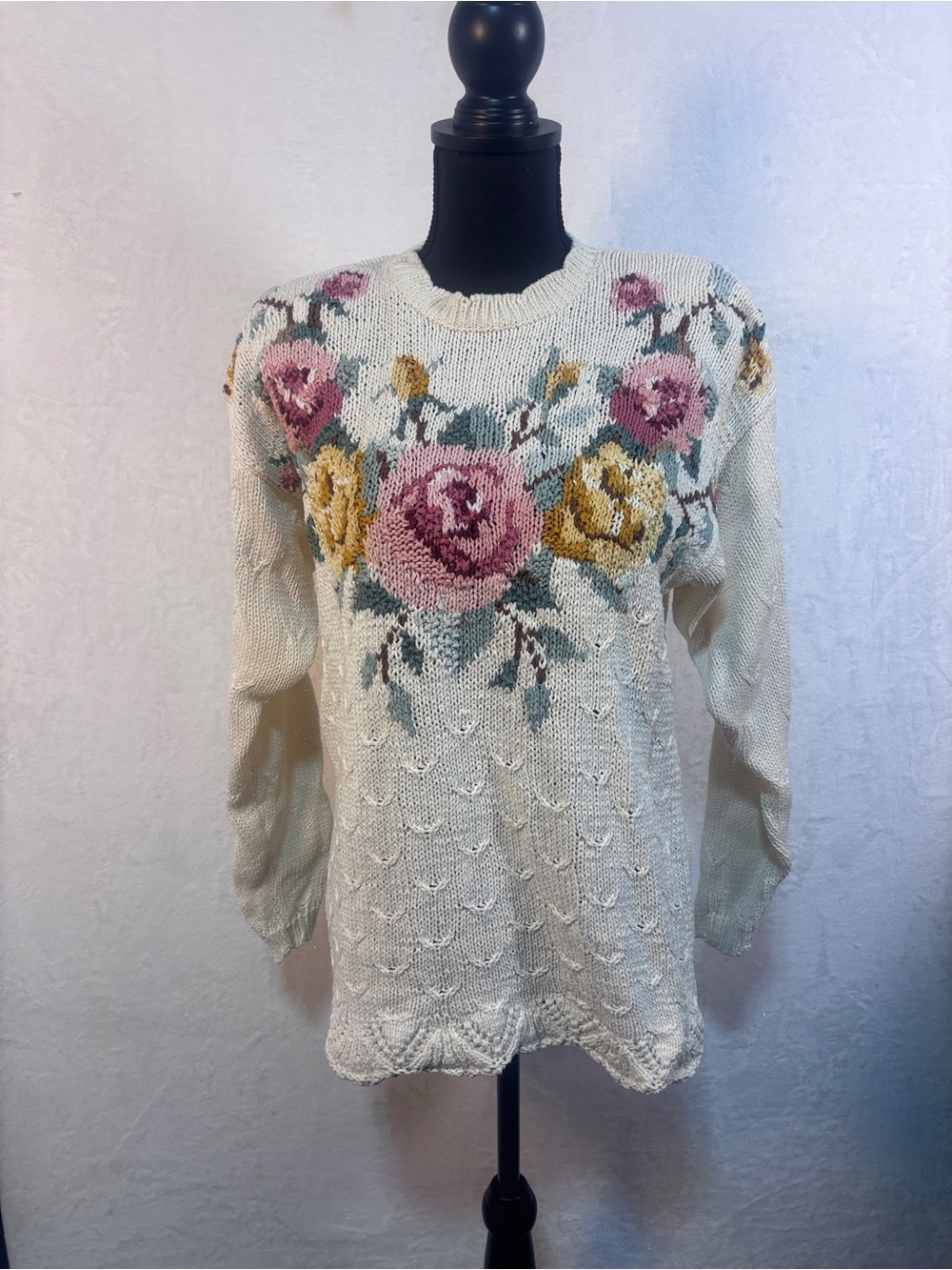 VTG 1990s Chaus Floral Rose Chunky Knit Sweater Cream Grandmacore Coquette Sz M